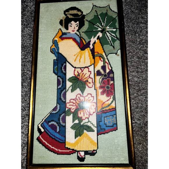 Frame Needlepoint Geisha Wall Hanging in gold tone frame. - Picture 4 of 7